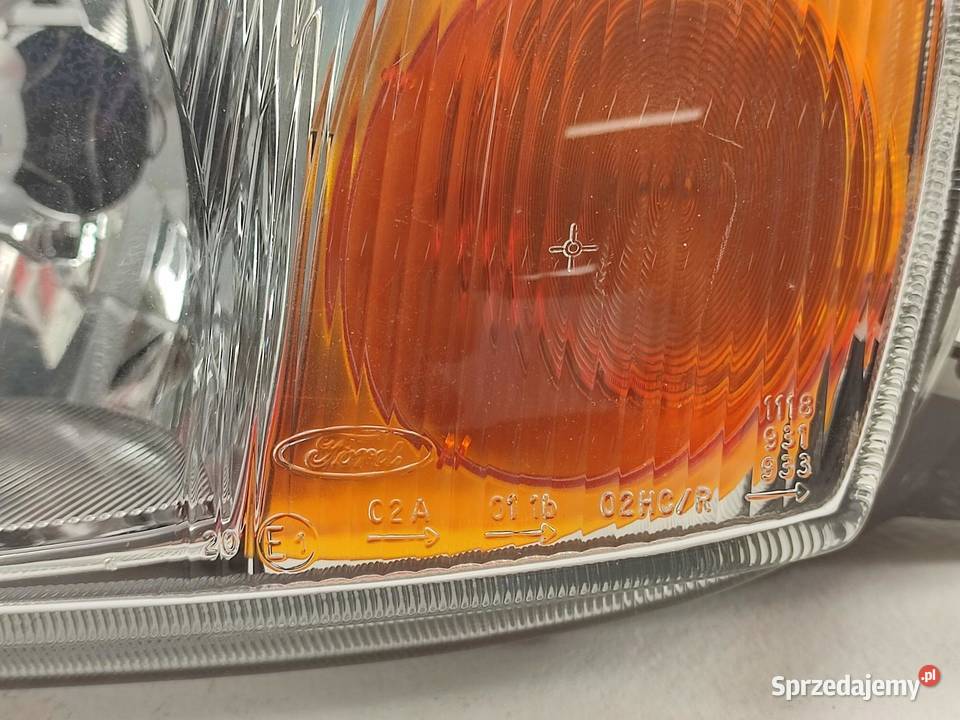LAMPA LEWY PRZÓD FORD FIESTA IV 19952002 osobowe Lampy przeciwmgielne sprzedam