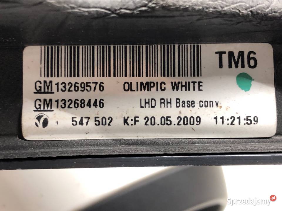 LUSTERKO PRAWY OPEL INSIGNIA A Kombi 0817 podkarpackie