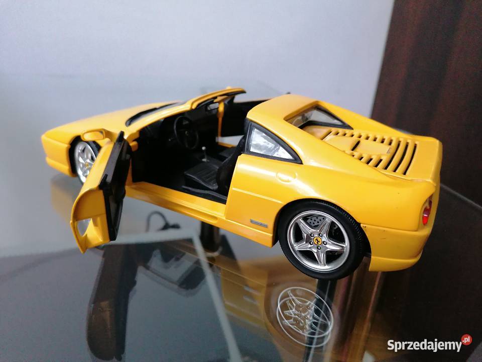 METALOWE AUTKO FERRARI F355 GTS - UT Models 1/18 HOT WHEELS