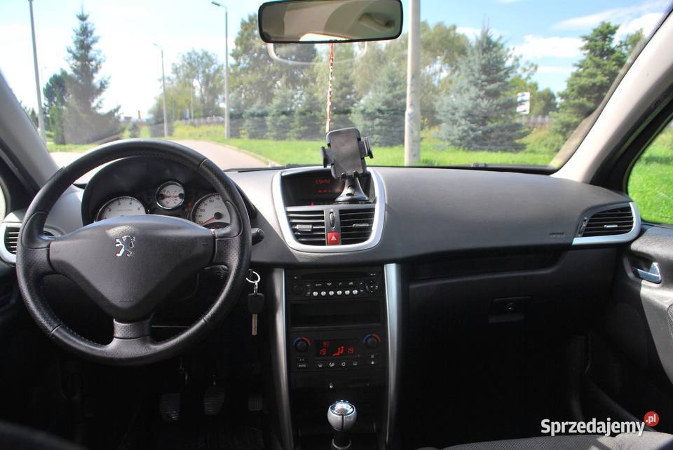 Peugeot 207 14 Benzyna 88 Klima Alufelgi