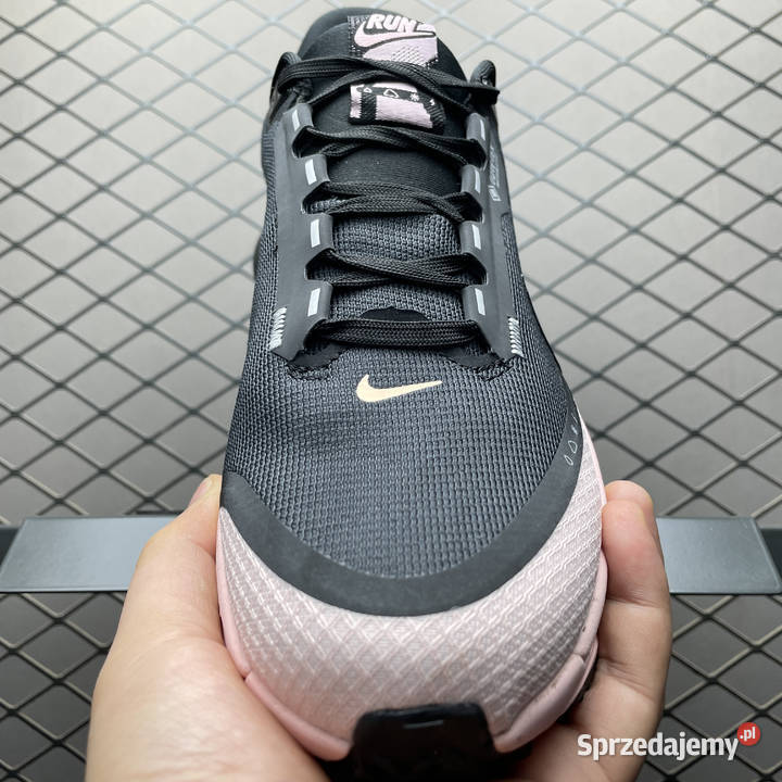 Nike Vomero V18 damskie buty do biegania r 3642 mazowieckie Warszawa