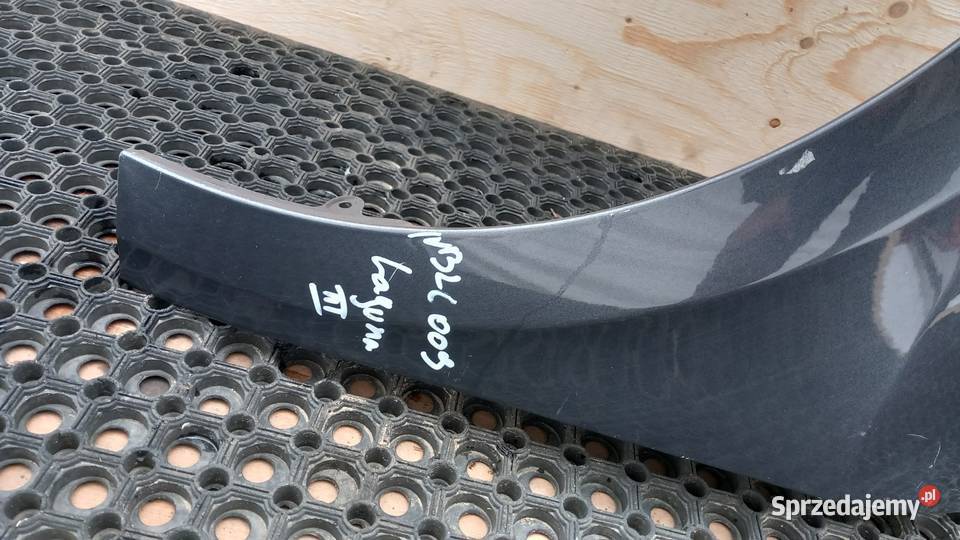 RENAULT LAGUNA III BŁOTNIK PRZÓD LEWY Zbierkowo sprzedam