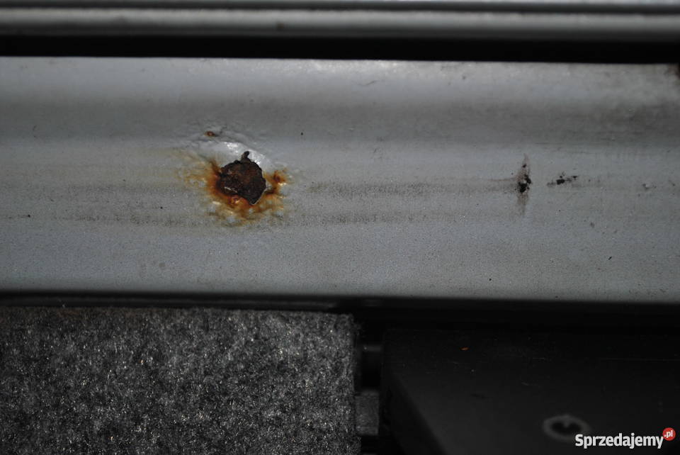 Pokrywa bagażnika BMW E46 Poręba