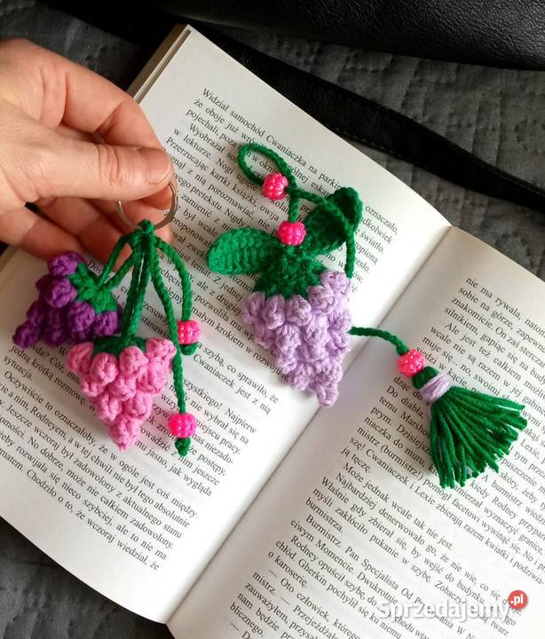 Winogrona wykonane na szydełku brelok zakładka Łask