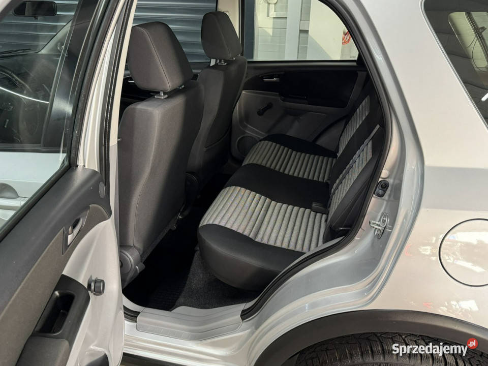 Suzuki SX4 4x4 Nowy 50tyśkm Oryginał Zero wielofunkcyjna kierownica małopolskie Chechło