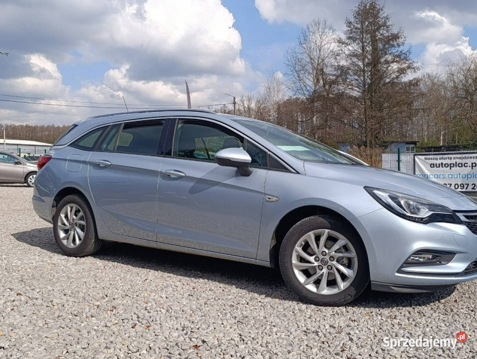 Opel Astra Astra Sports Tourer Bezwypadkowa mały elektryczne lusterka Dulowa sprzedam