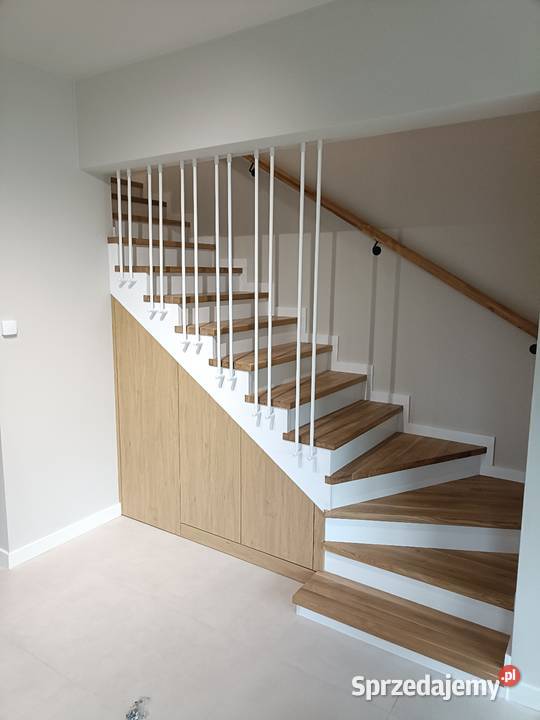 Stopnie drewniane konstrukcje stalowe schodów Toruń