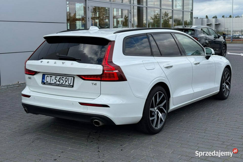 Volvo V60 20 turbo benzynaniski przebiegautomat