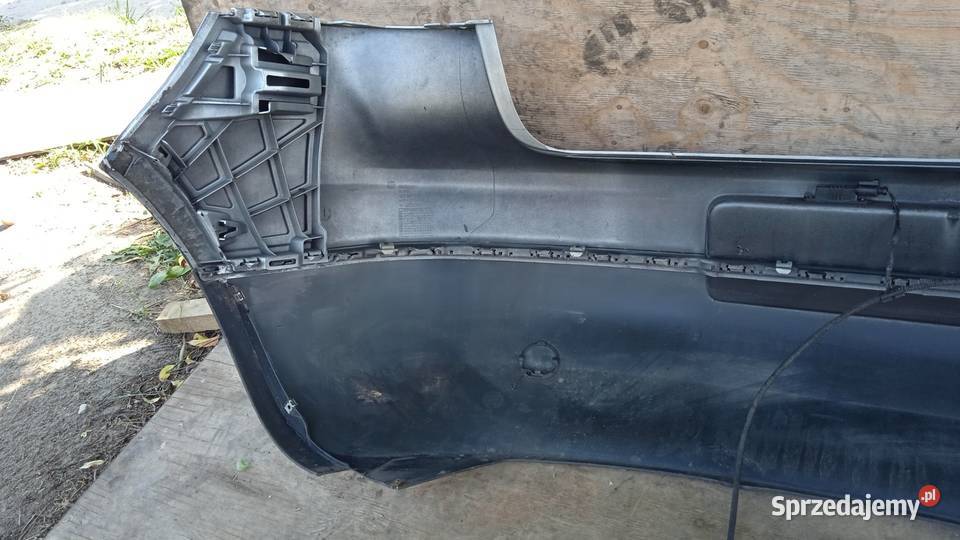 VW GOLF V HB ZDERZAK TYŁ LA7W sprzedam