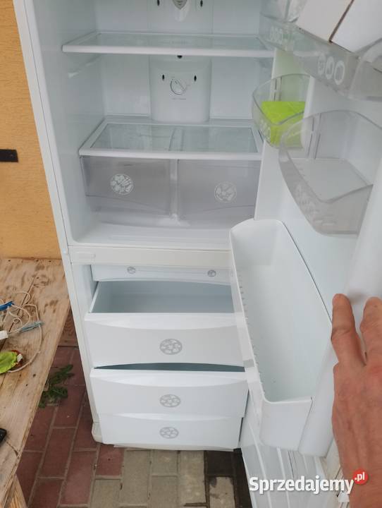 Sprzedam lodówkozamrarzarkę
