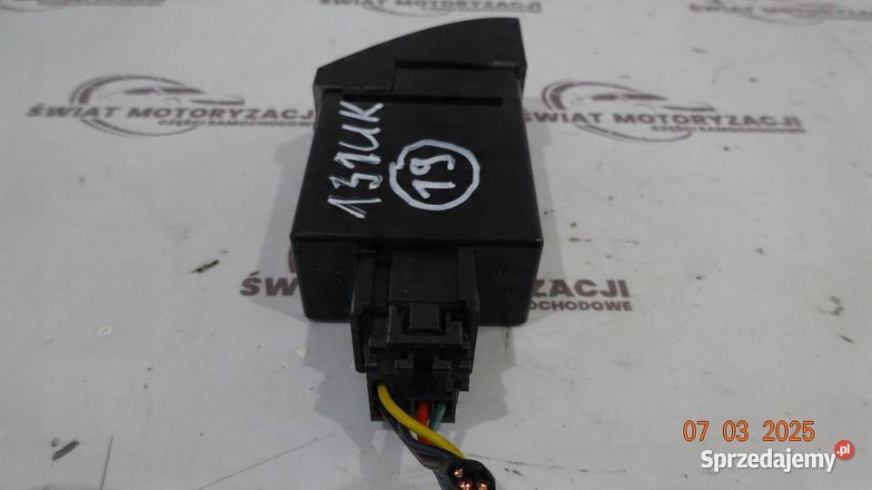 KIA SORENTO II 4x4 10r przełącznik świateł osobowe Panele sterowania, przełączniki