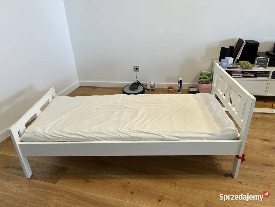 Ikea łóżko dziecięce z materacem