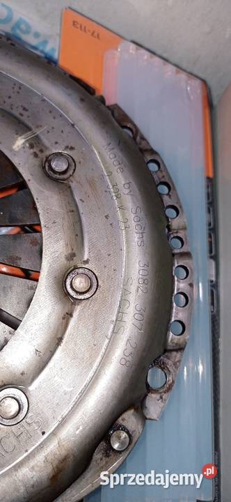 Zestaw sprzęgieł dwumas VW passat B5 19 130