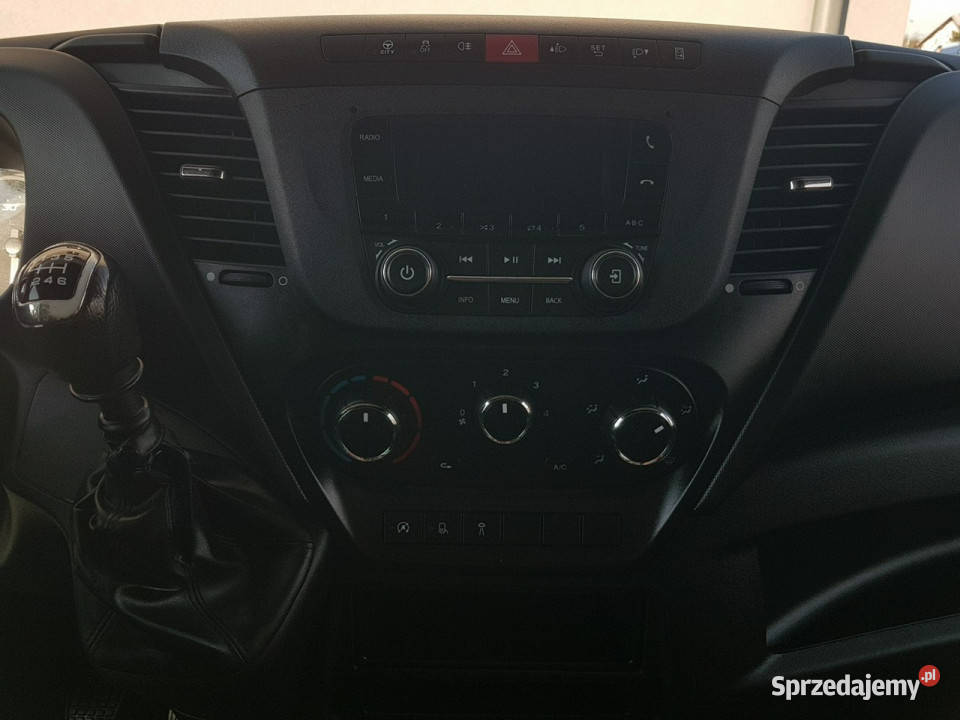 Iveco Daily KONTENER NISKOPODŁOGOWY 443x223x242 immobilizer Poręba