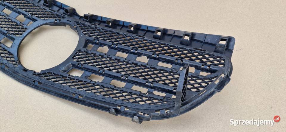 MERCEDES BKLASA W246 LIFT ATRAPA GRILL STELAŻ Atrapy