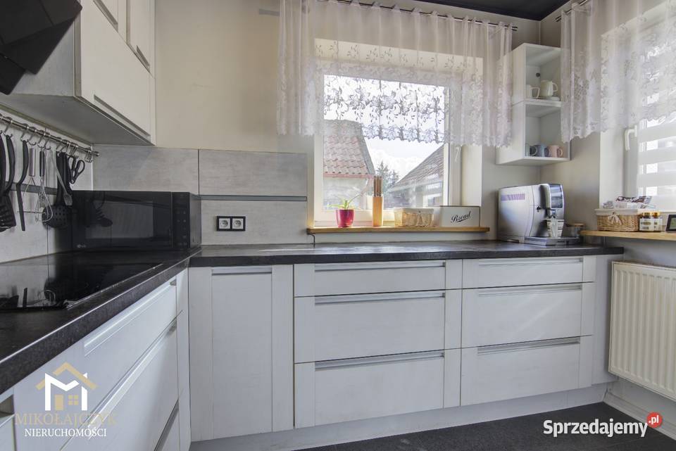 Dom bliźniak w Sępopolu duży garaż uroczą warmińsko-mazurskie Sępopol