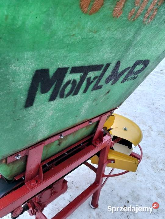 Sprzedam rozsiewacz motyl Huta Koszary