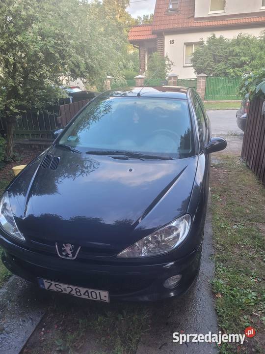 Peugeot 206 14 benzyna 2003 r kupiony w Polsce Szczecin
