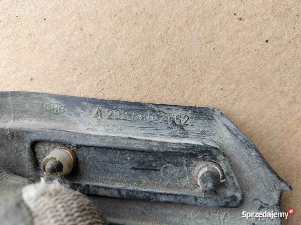 Mercedes W202 Listwa błotnika uszczelka tył Kamień-Kolonia