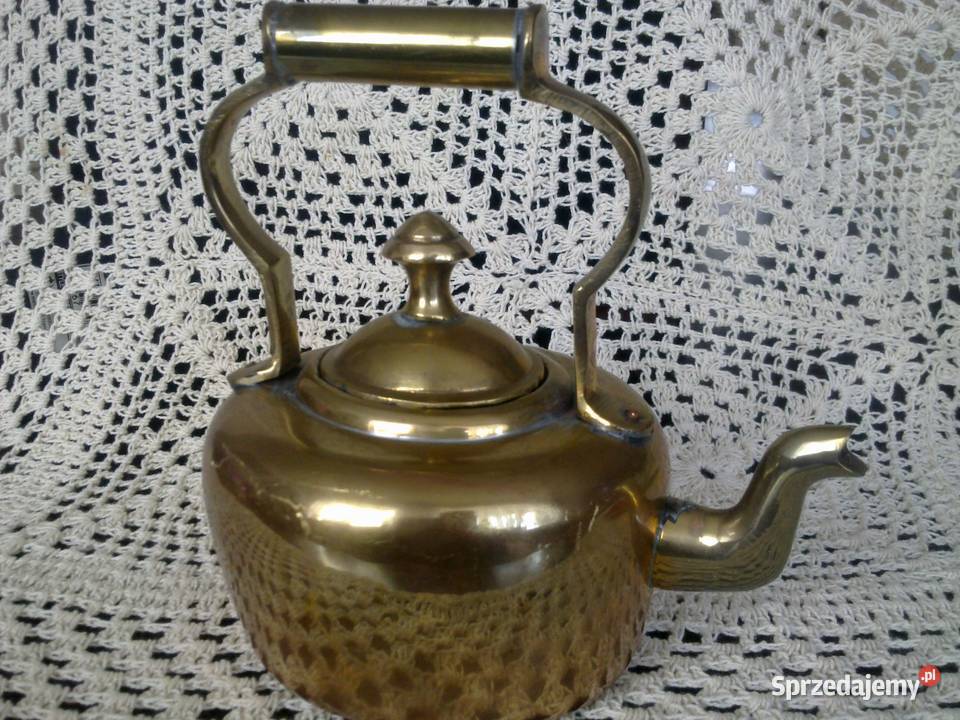 Czajnik miedziany karafka sztućce i inne
