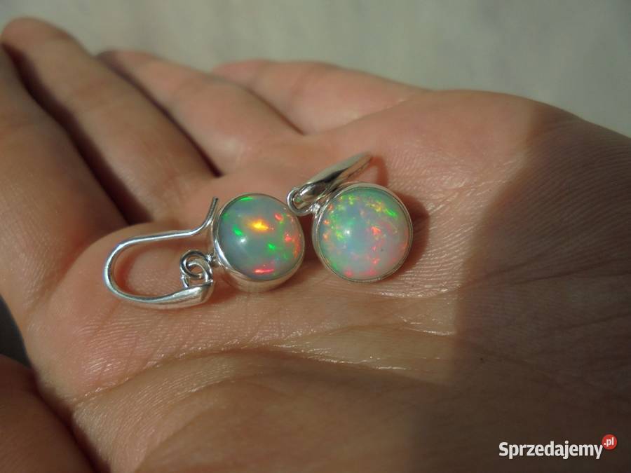 kolczyki z okrągłymi opalami etiopskimi Warszawa