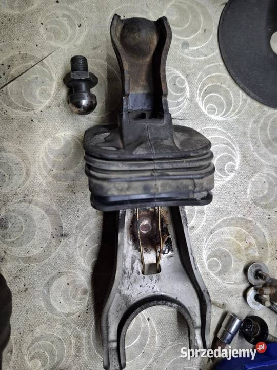 Łapa widełki sprzęgła śruba kulka sprzęgła Honda Ostrowiec Świętokrzyski sprzedam