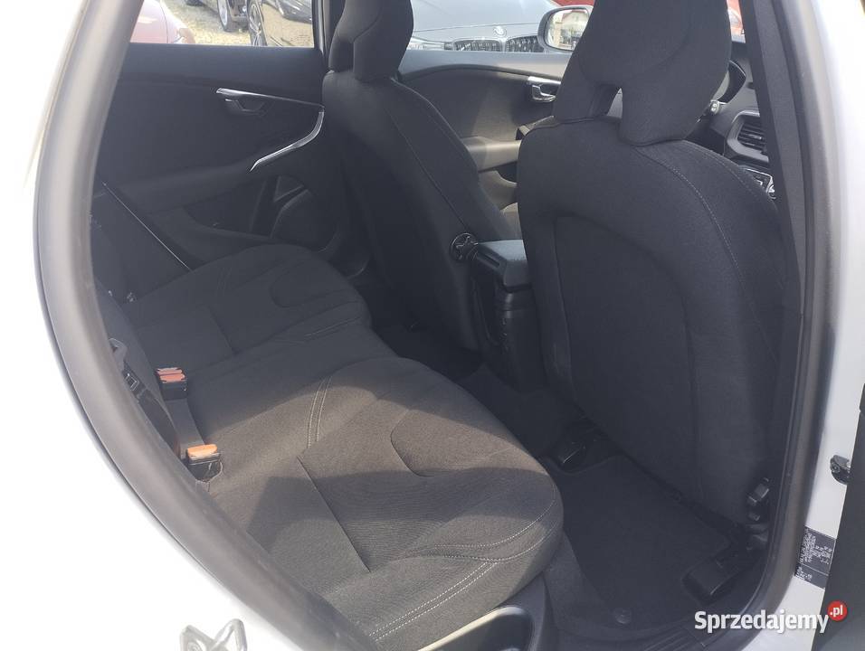 Volvo V40 NAVI 20 BENZYNA T2