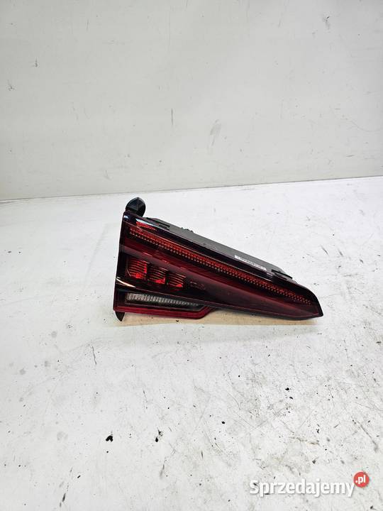 LAMPA LEWY TYŁ W KLAPĘ LED MATRIX AUDI A4 B9