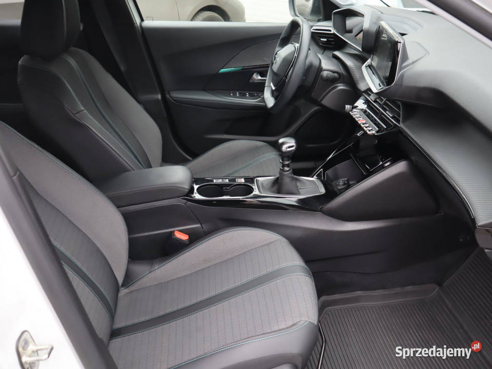 Peugeot 2008 12 PureTech Katowice