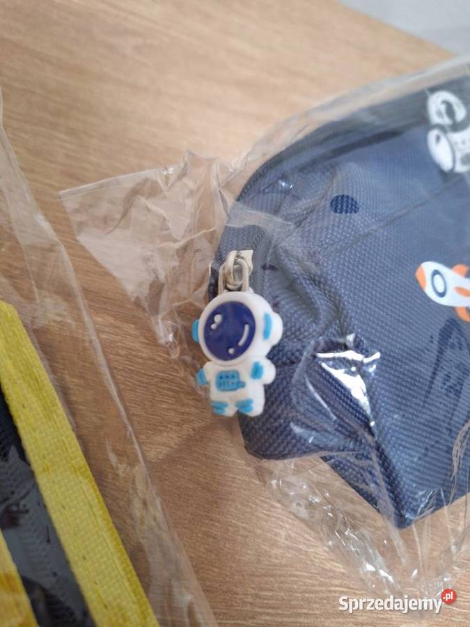Dwa nowe piórniki szkolne podkarpackie Brzozów