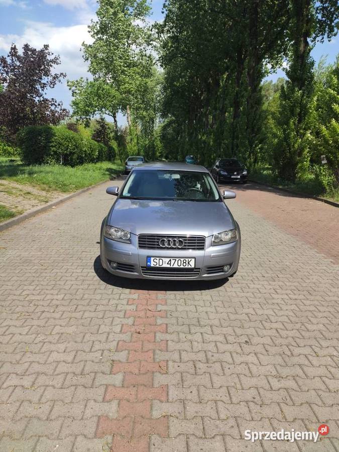 Audi A3 8P 16 MPI 102 Jasne wnętrze Dąbrowa Górnicza