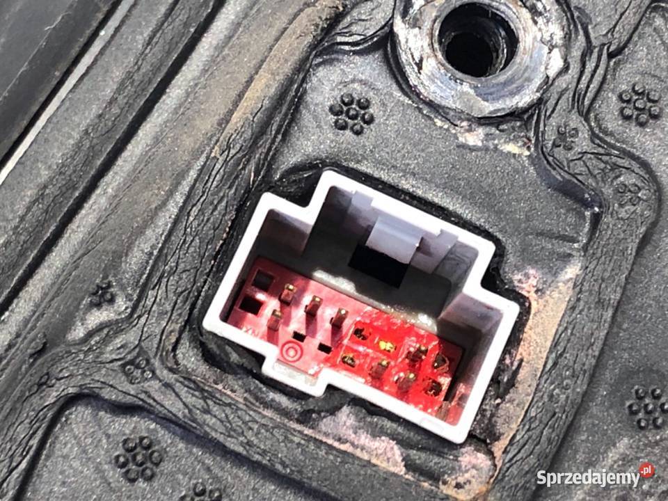 LUSTERKO PRAWY FORD FOCUS III Hatchback Moondust