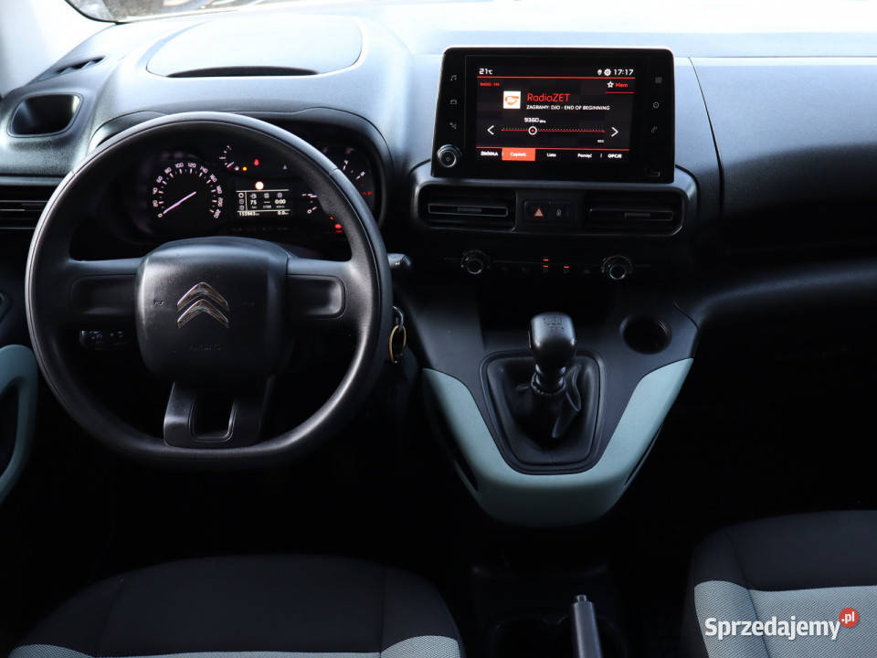 Citroen Berlingo 12 PureTech asystent pasa ruchu Bielany Wrocławskie