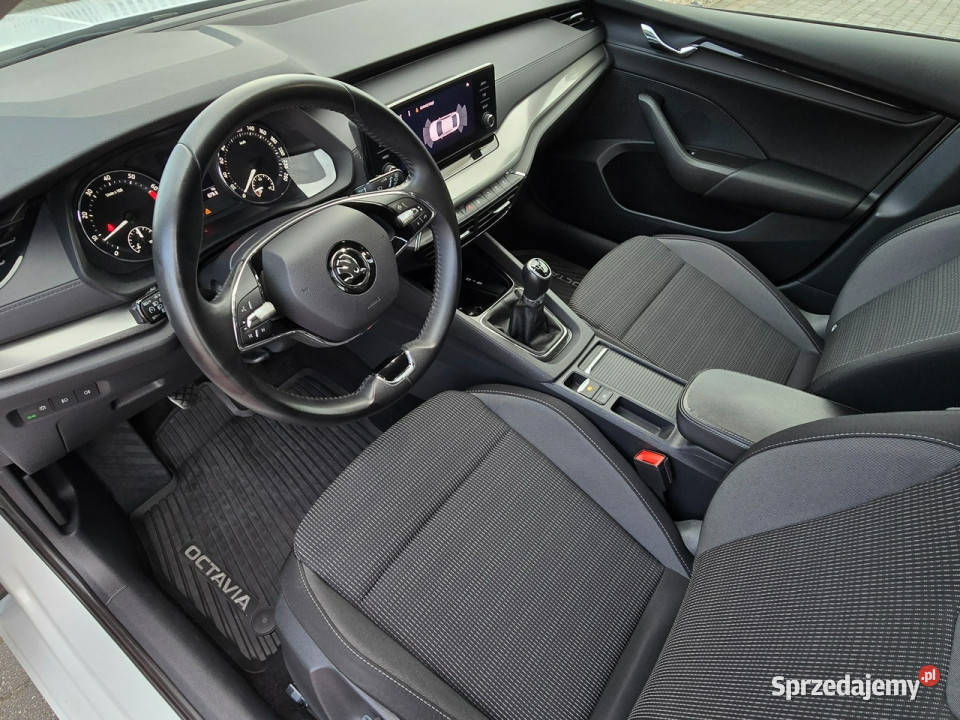 koda Octavia AMBITION 15 TSI 150 Salon Polska asystent pasa ruchu Nasiegniewo sprzedam