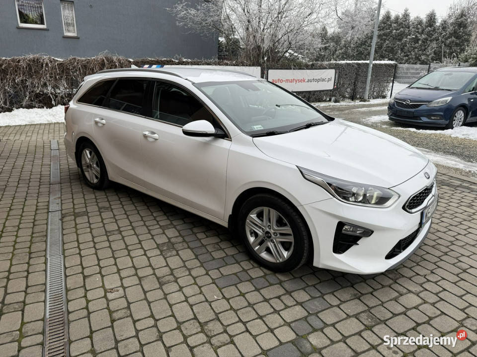 Kia Ceed 14 TGDI 140 Automat CarPlay Kamera III Orzech