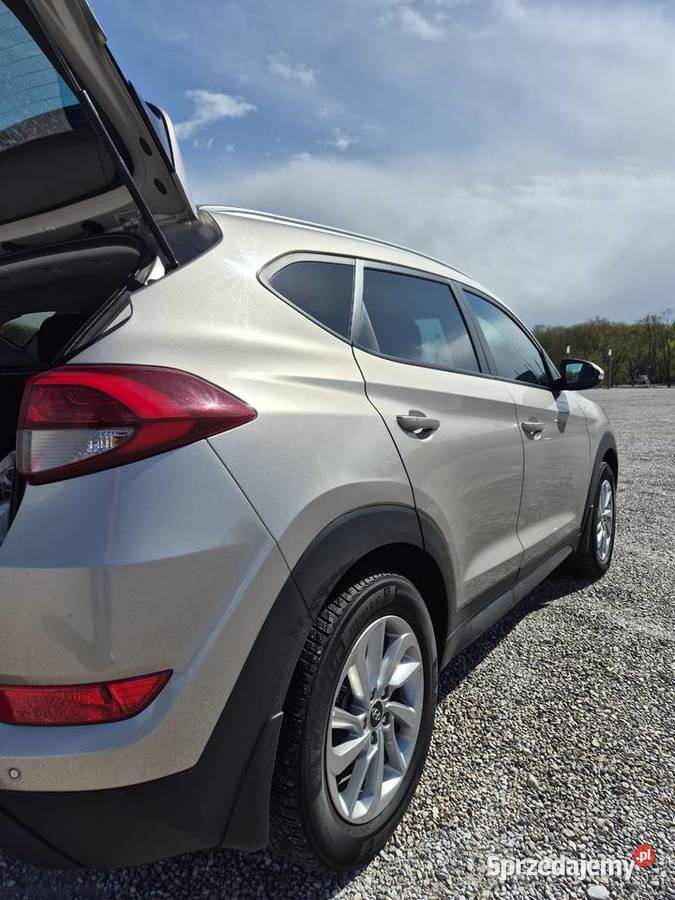 Hyundai Tucson 17 CRDi Comfort Salon Serwis ASO 1700cm3 mazowieckie Warszawa