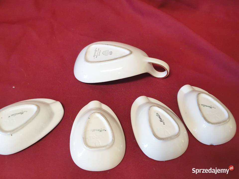 Zestaw porcelanowych spodeczków liście łódzkie Chorzew