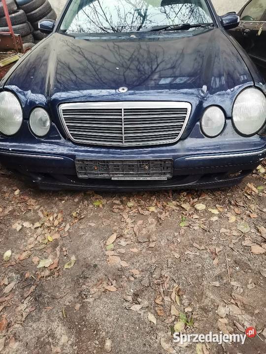 Sprzedam części do mercedes E 220 osobowe Deski rozdzielcze, konsole Gubin