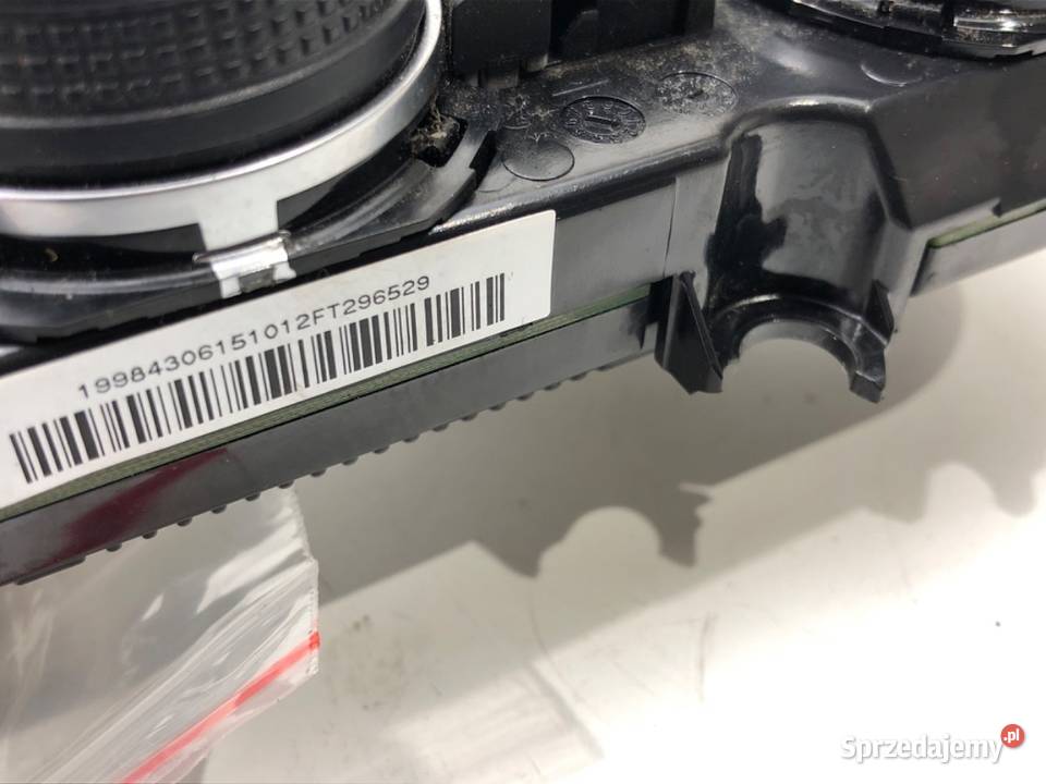 PANEL STEROWANIA NAWIEWU VW PASSAT B8