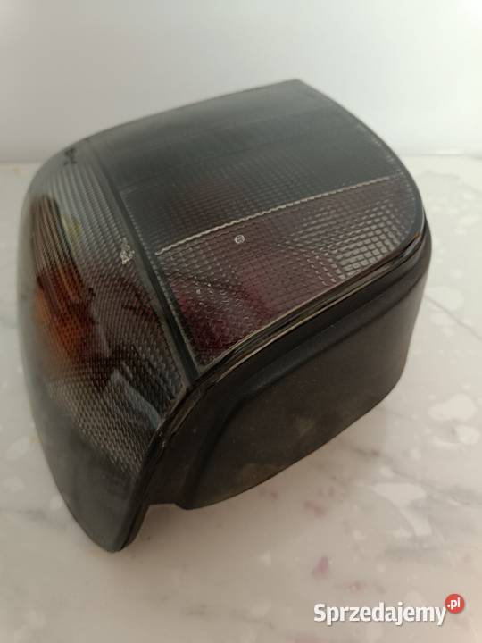 Lampa prawa VW polo 6n Black Hella Tyc osobowe Bydgoszcz