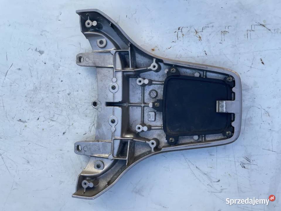 bagażnik Suzuki AN 250 Burgman 9902 K1 sprzedam