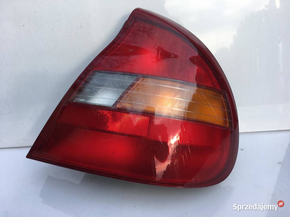 HYUNDAI SONATA GLS PRAWA LAMPA TYŁ