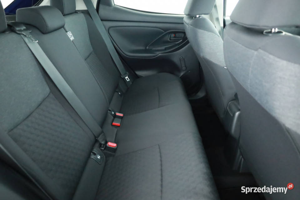 Toyota Yaris 15 VVTi Hybrid niebieski mazowieckie Piaseczno