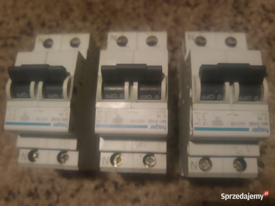 Wyłącznik nadprądowy Bezpiecznik C16 MC 516E Elektryka Karczmiska Pierwsze