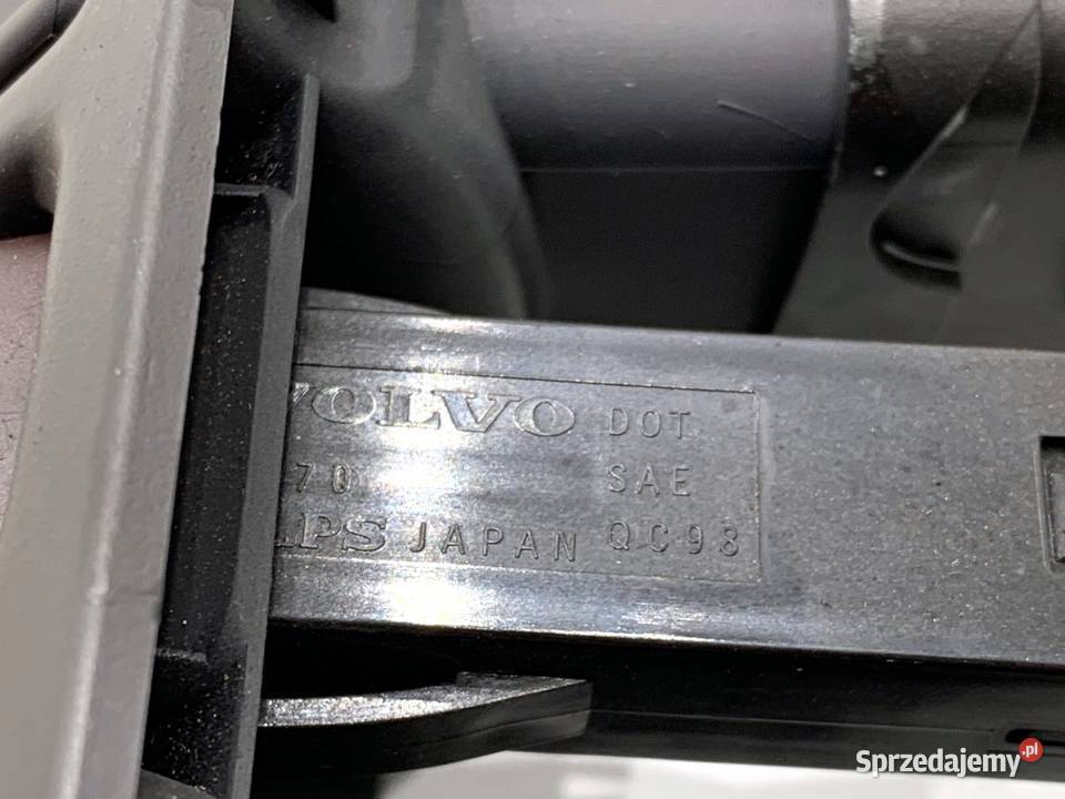 KRATKA NAWIEWU PRZÓD VOLVO V50 Kombi 0312