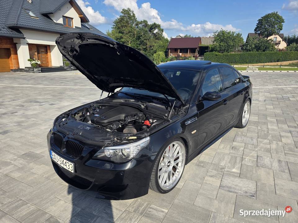 BMW M5 E60 2005r czarny M5 Augustów