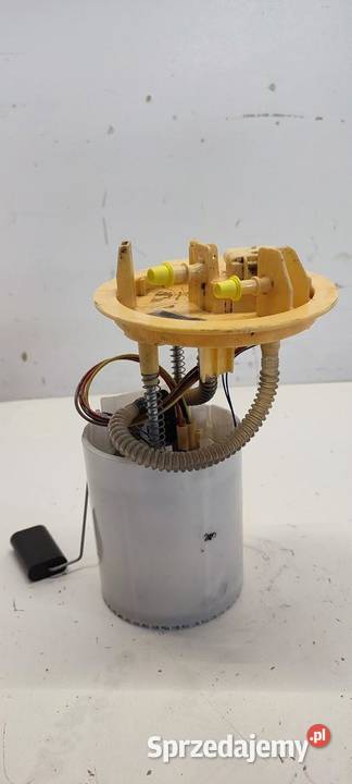 MERCEDES X117 CLA POMPA PALIWA A2464701294 osobowe sprzedam