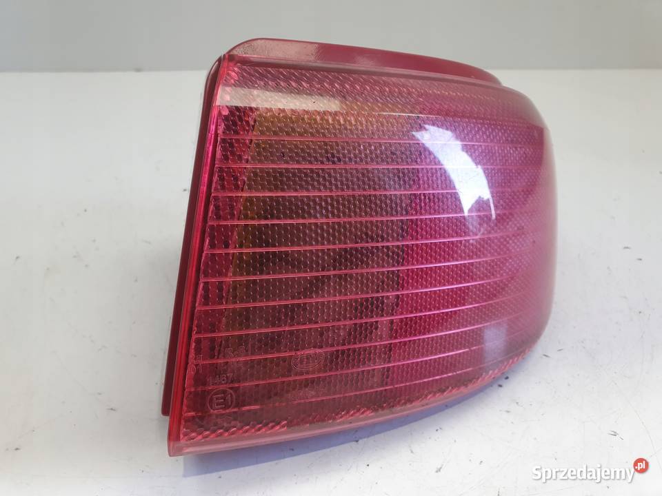 Mazda 2 II Demio II TYLNA LAMPA PRAWA prawy tył Oświetlenie Rudka