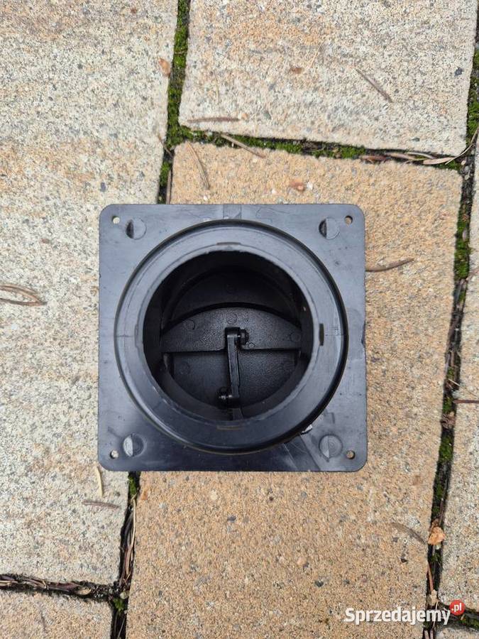 Klapka nawiewów FSO Polonez Dąbrowa Tarnowska