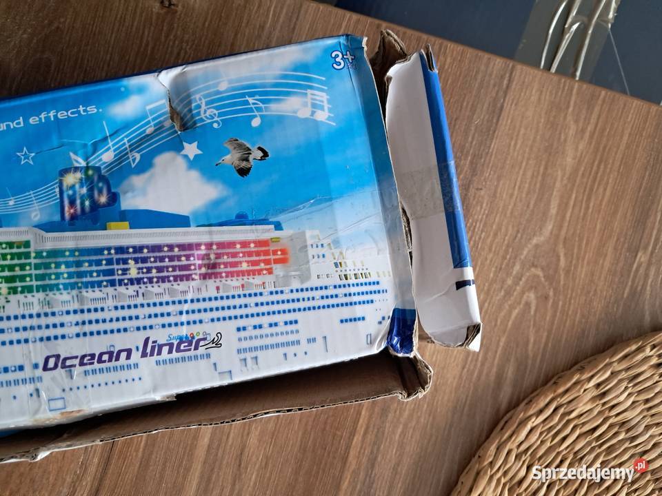 nowy statek jeździ gra i świeci Uszkodzone Sandomierz